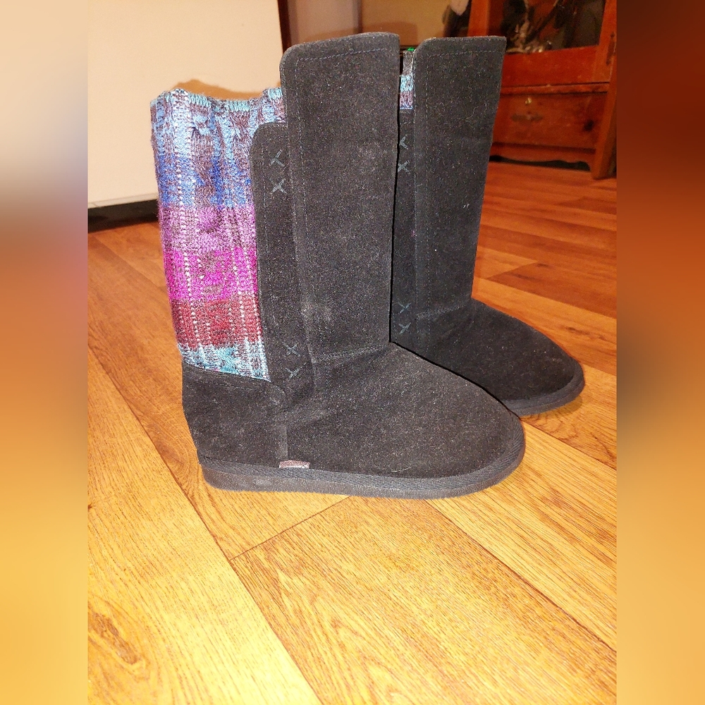 Girls Muk Luk Sweater Boots